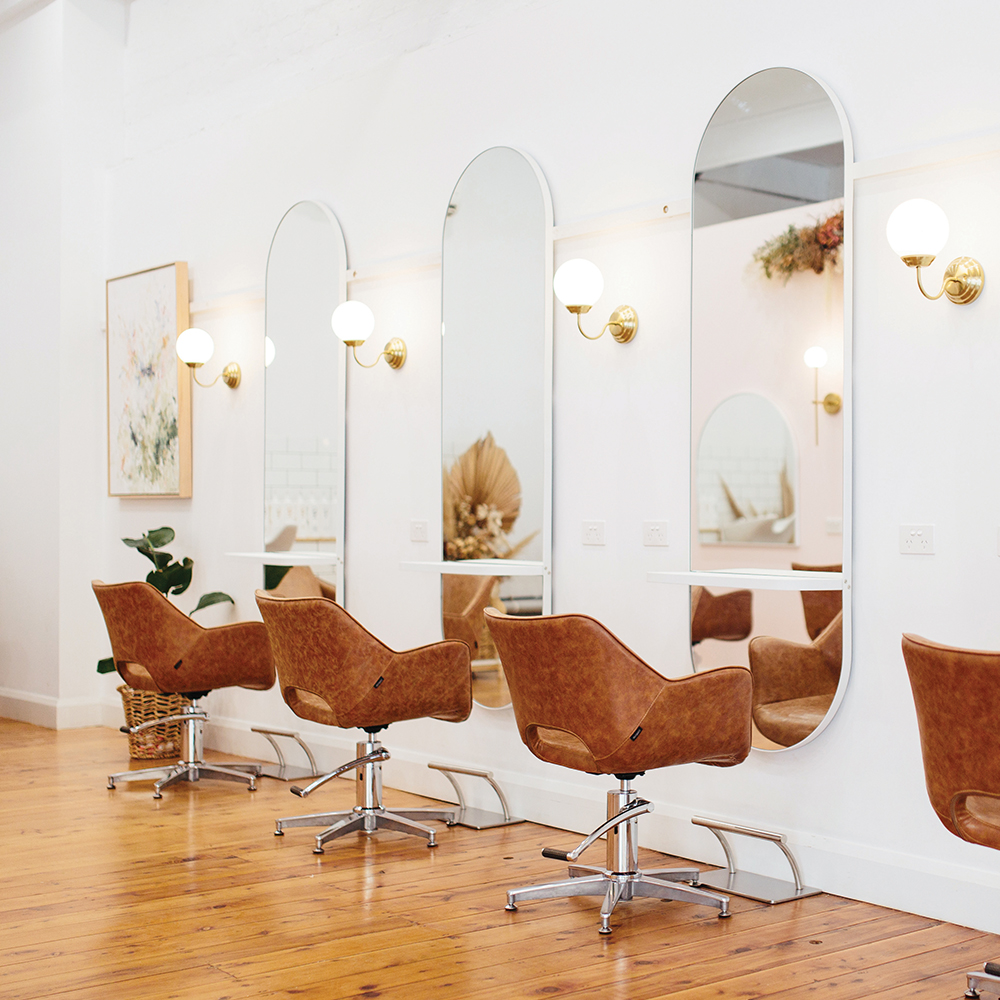 2 Villa Salon Mirror